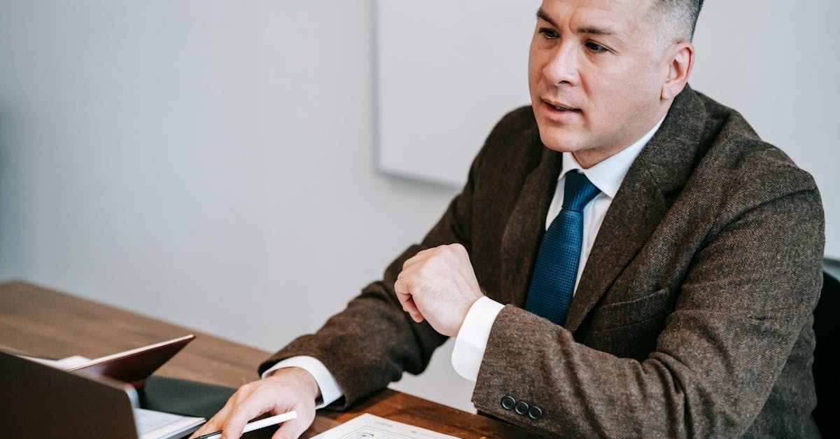 vx号出售：“短信如何影响了年青人的交际方式？”