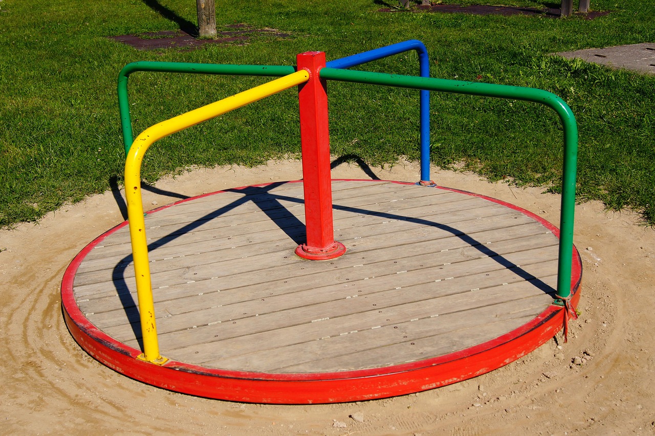 实名账号与健康医疗服务的关系。