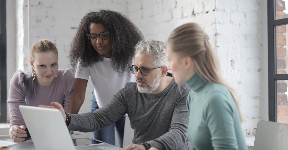 阿里云实名账号：上海开放式员工桌购买平台