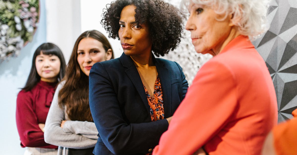 针对不同的客户类型，制定相应的营销策略