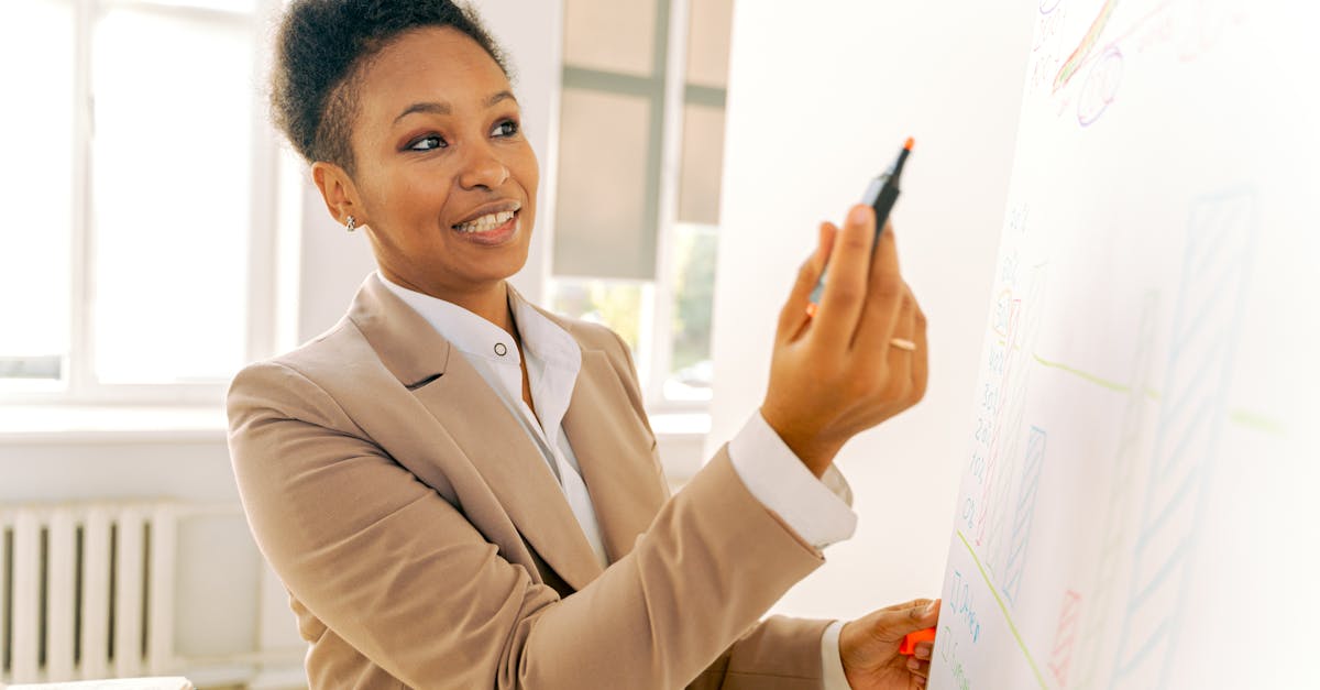 实名QQ号买卖：实名制账号如何规范网络项目规划行业